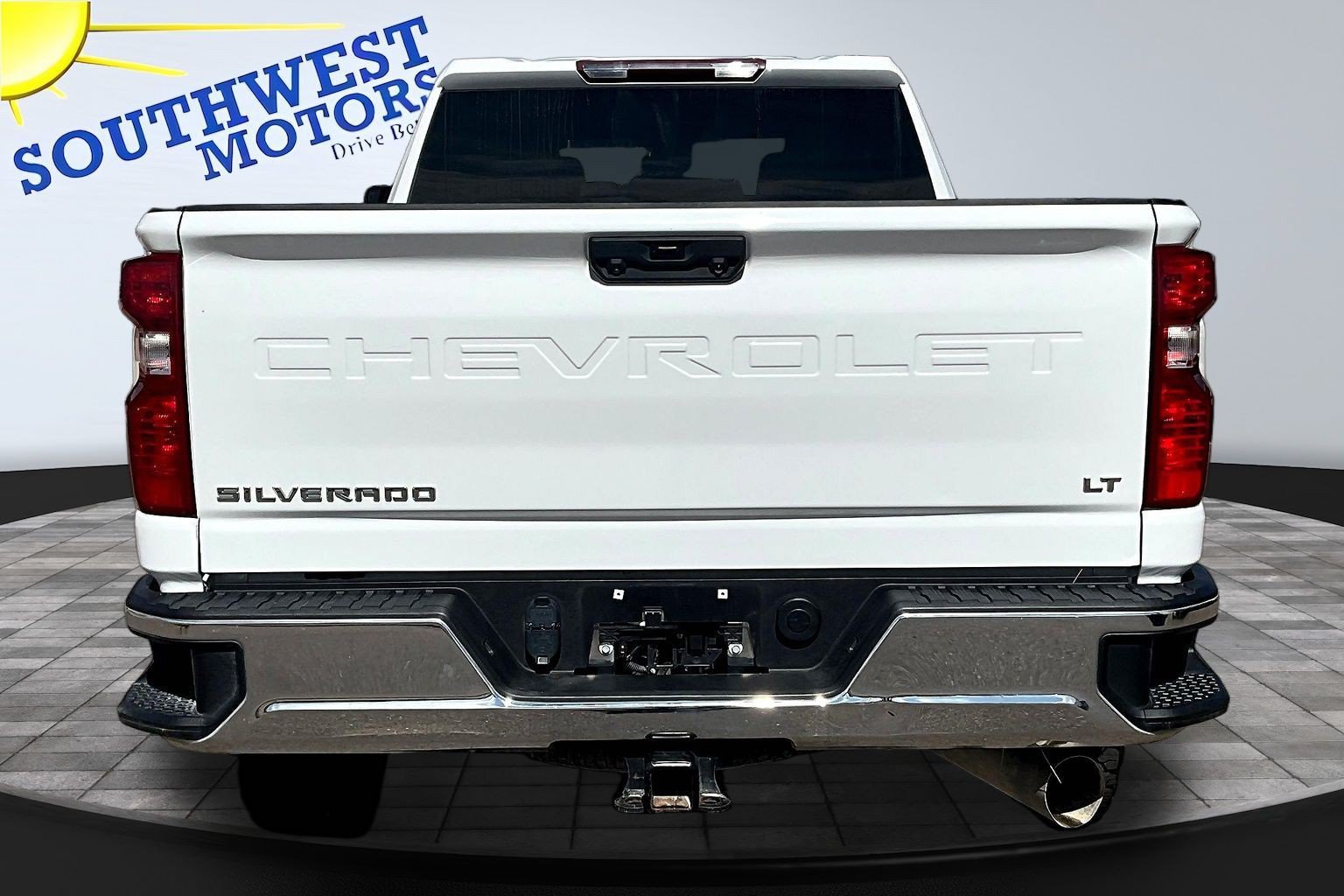 Used 2025 Chevrolet Silverado 2500 LT AWD/4WD image 6