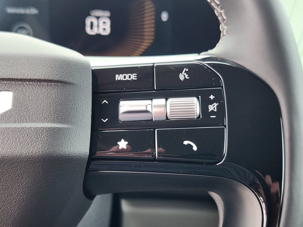 New 2027 Kia Carnival FWD image 15