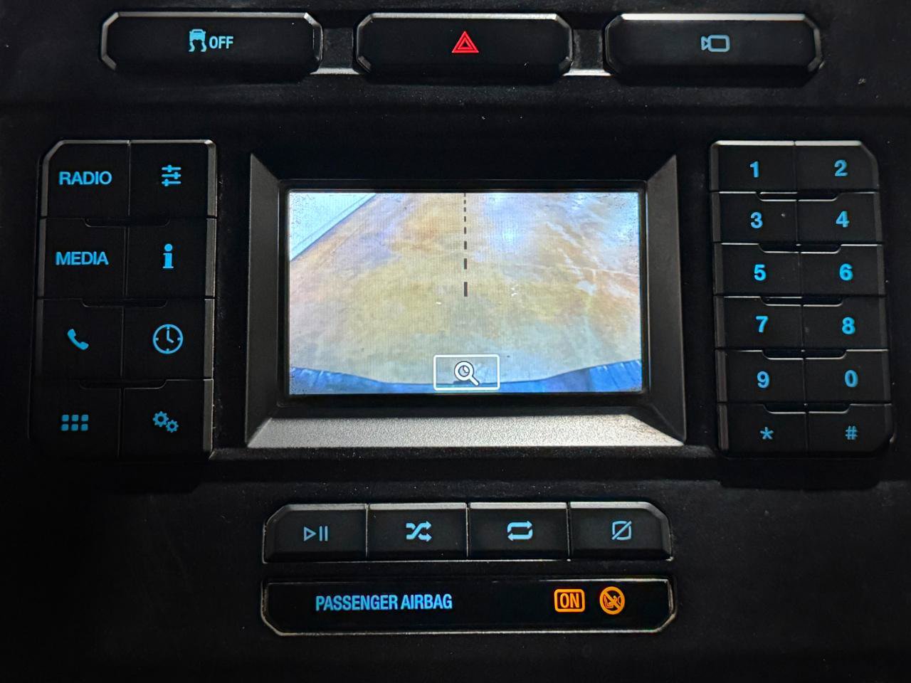 Used 2022 Ford F250 XL w/ Power Equipment Group AWD/4WD image 9