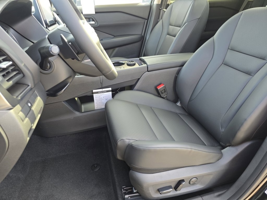 New 2026 Nissan Rogue SV w/ SV Premium Package image 15