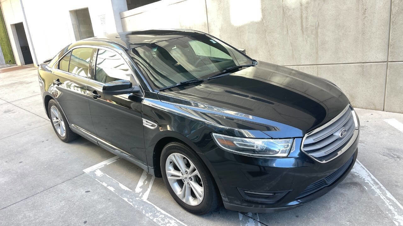 Used 2015 Ford Taurus SEL w/ Equipment Group 201A image 1