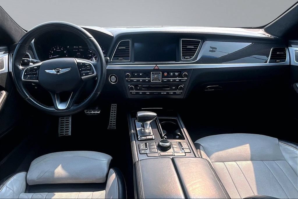 Used 2018 Genesis G80 3.3T Sport RWD image 15
