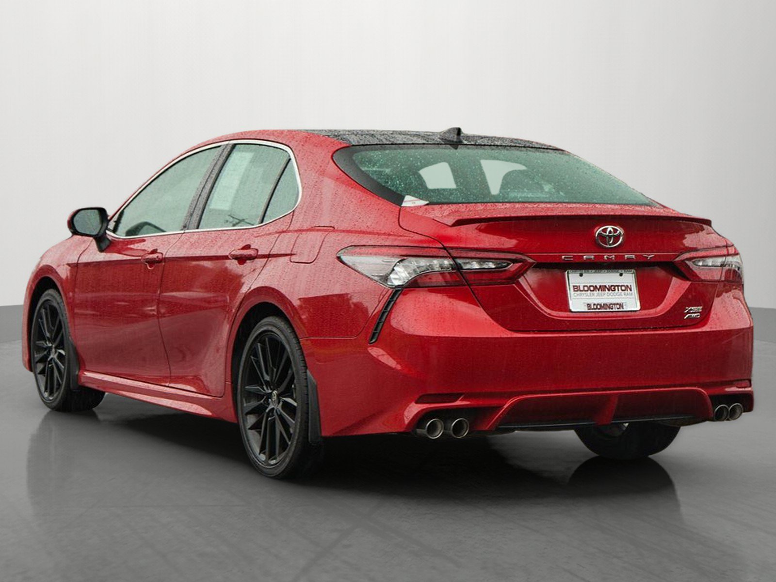 Used 2023 Toyota Camry XSE AWD/4WD image 5