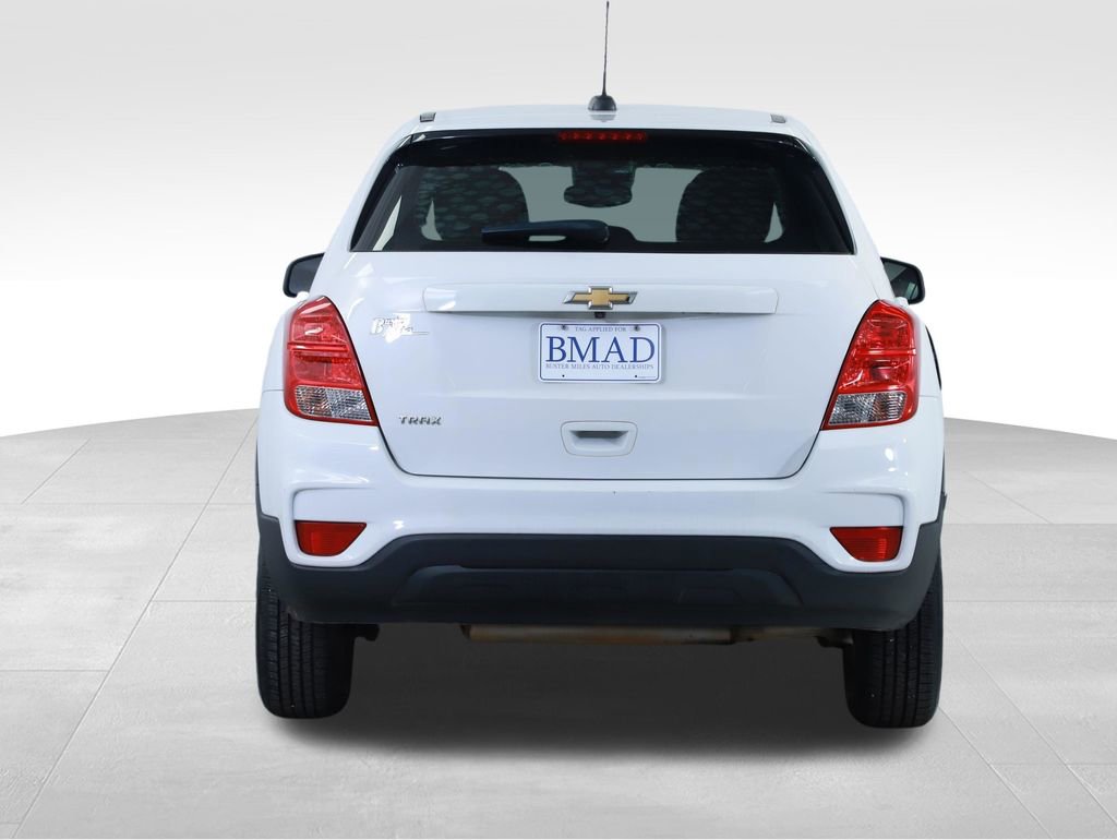 Used 2020 Chevrolet Trax LS image 11