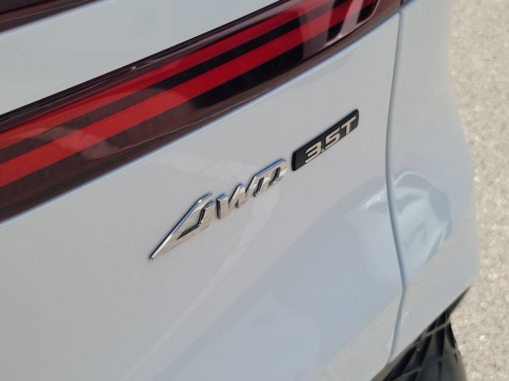 Certified 2024 Genesis GV70 3.5T Sport w/ Sport Prestige Package AWD/4WD image 9
