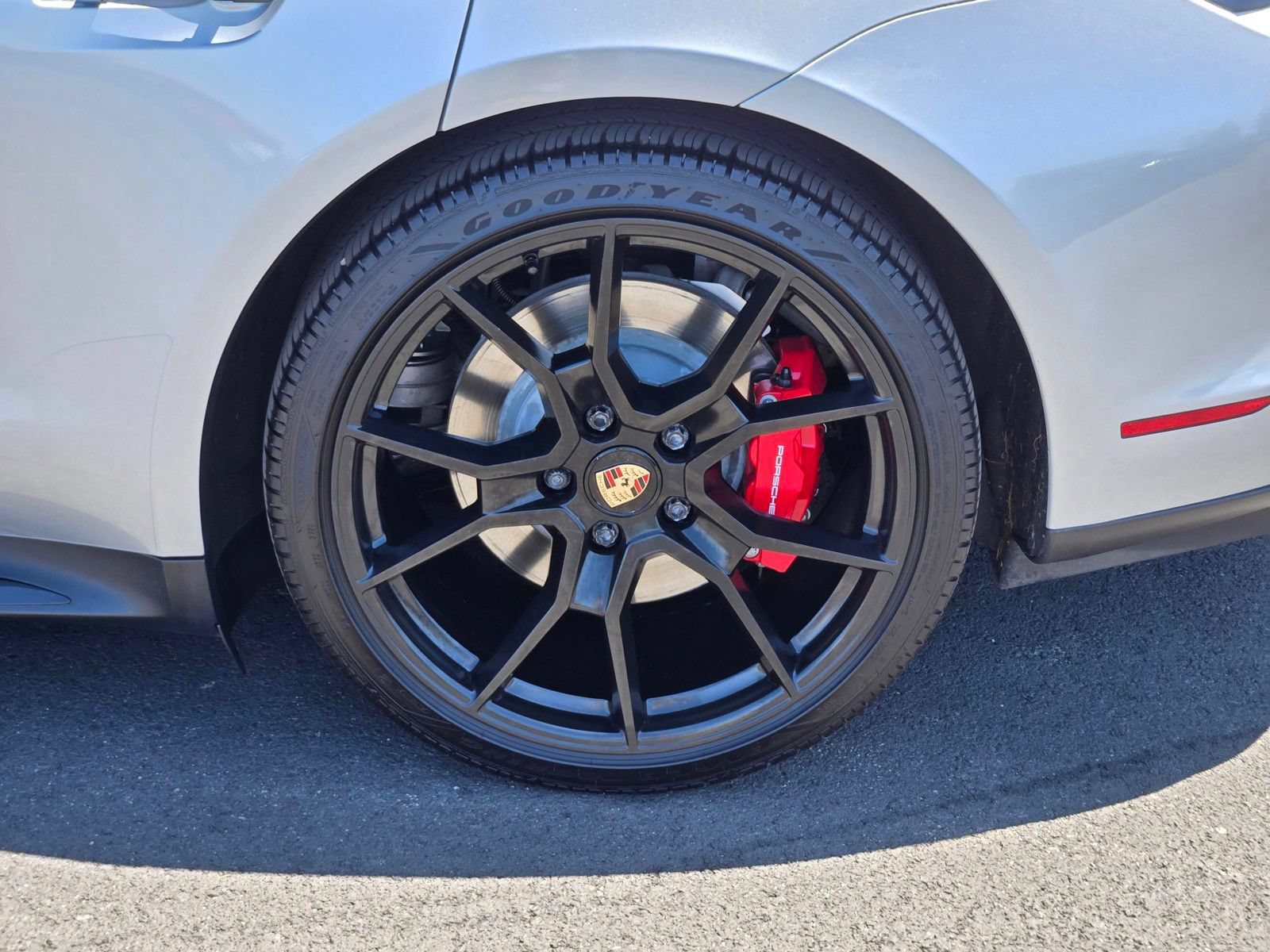 Certified 2022 Porsche Taycan GTS w/ Premium Package (P6U) AWD/4WD image 11