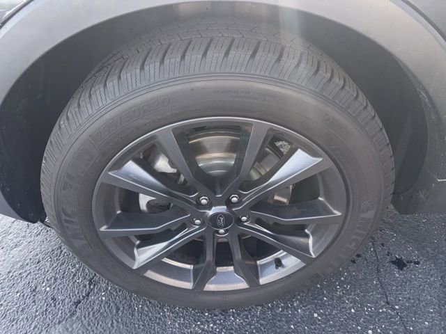 Used 2017 Ford Explorer XLT w/ Equipment Group 202A image 31