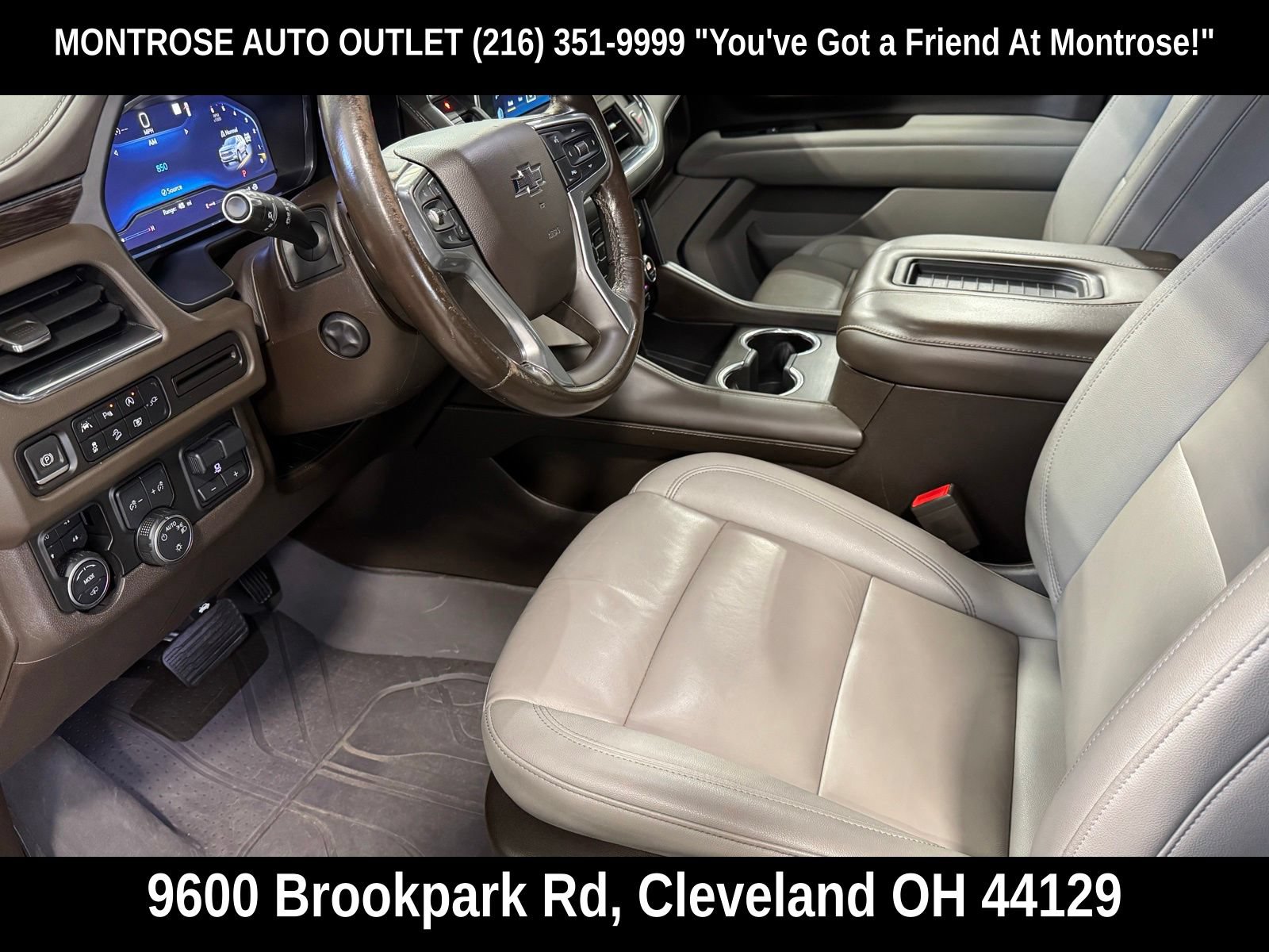 Used 2022 Chevrolet Tahoe Z71 w/ Z71 Off-Road Package AWD/4WD image 18