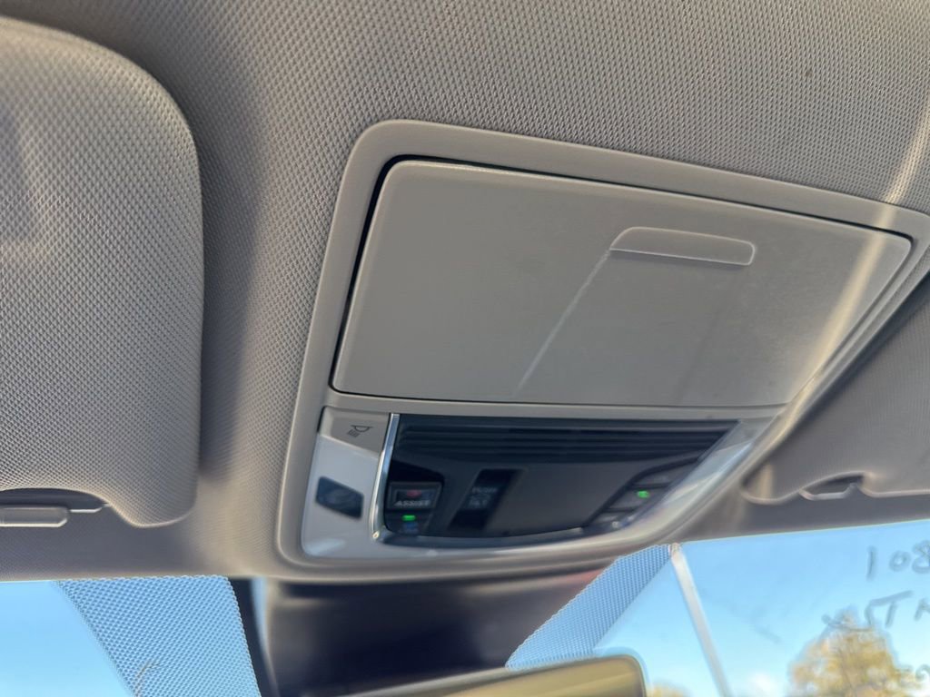 Used 2021 Acura TLX Advance image 25