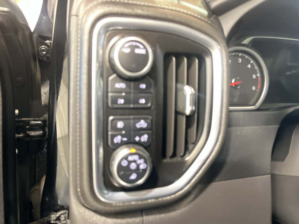 Certified 2022 Chevrolet Silverado 1500 High Country AWD/4WD image 33