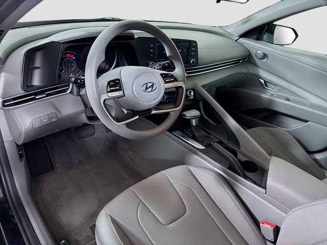 Certified 2023 Hyundai Elantra SEL image 18