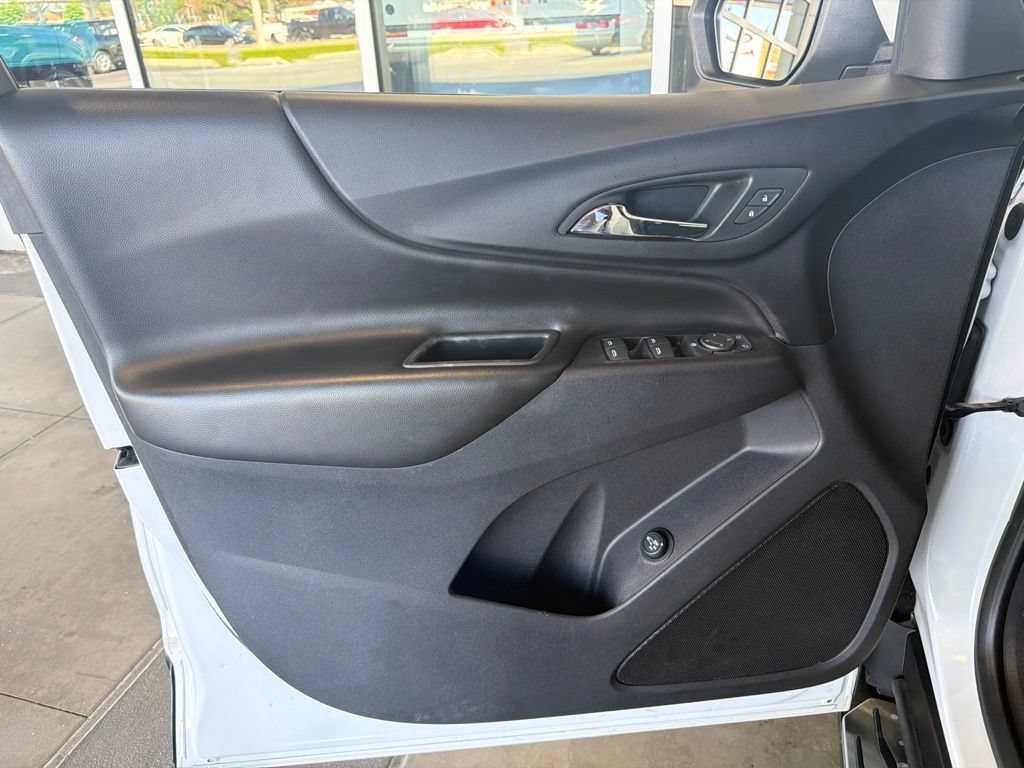 Used 2019 Chevrolet Equinox LT FWD image 18