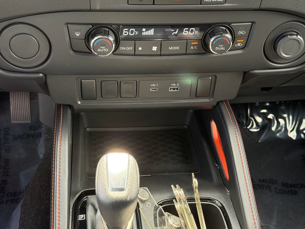 Used 2024 Nissan Frontier Pro-X RWD image 28