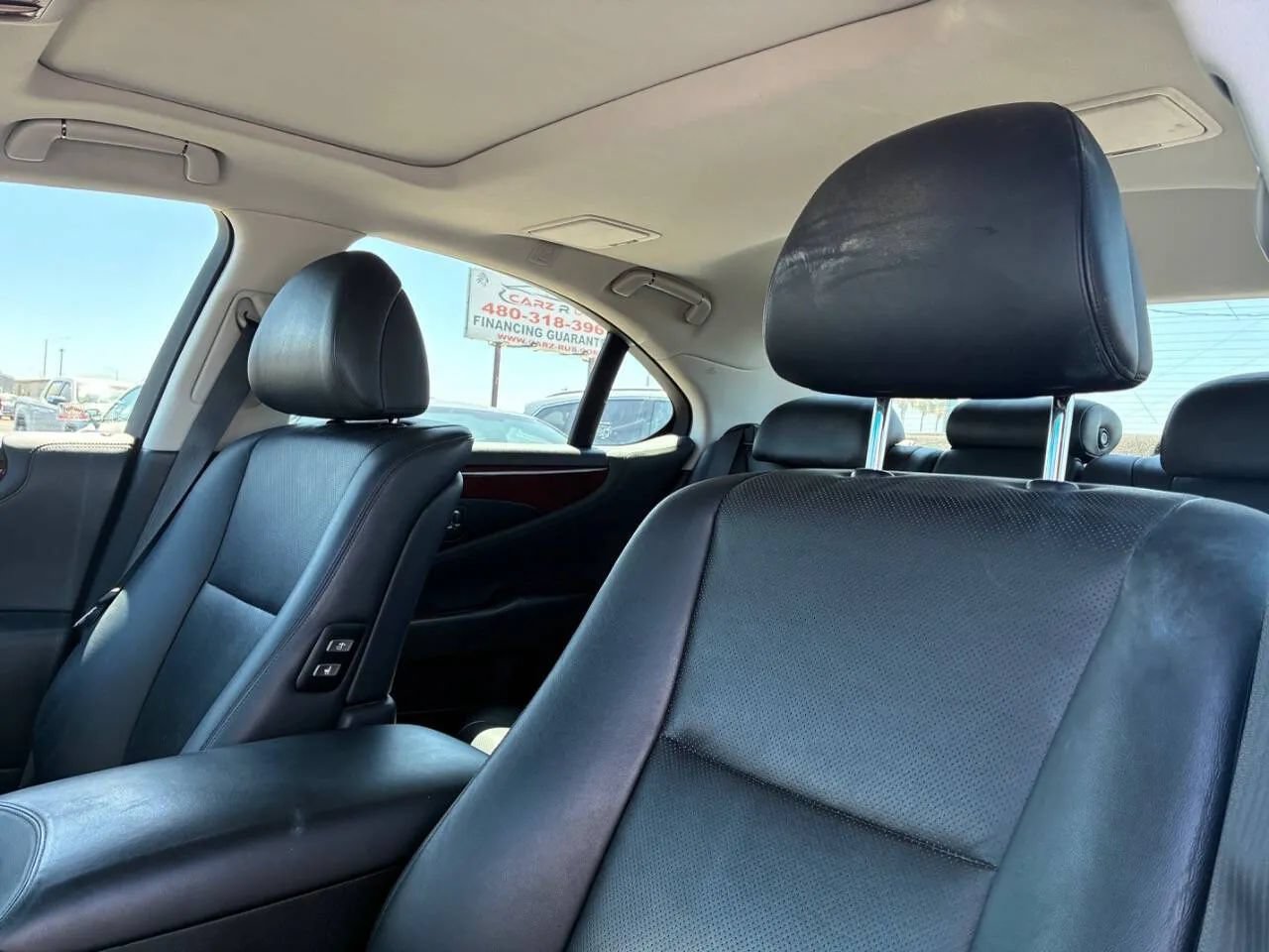 Used 2007 Lexus LS 460 RWD image 19