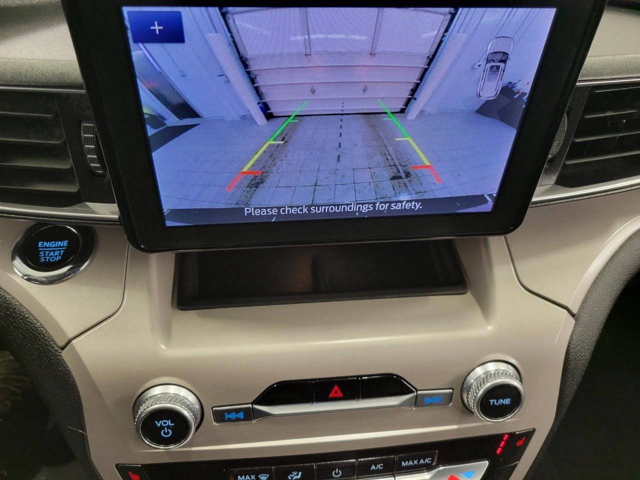 Used 2023 Ford Explorer XLT w/ Equipment Group 202A image 14