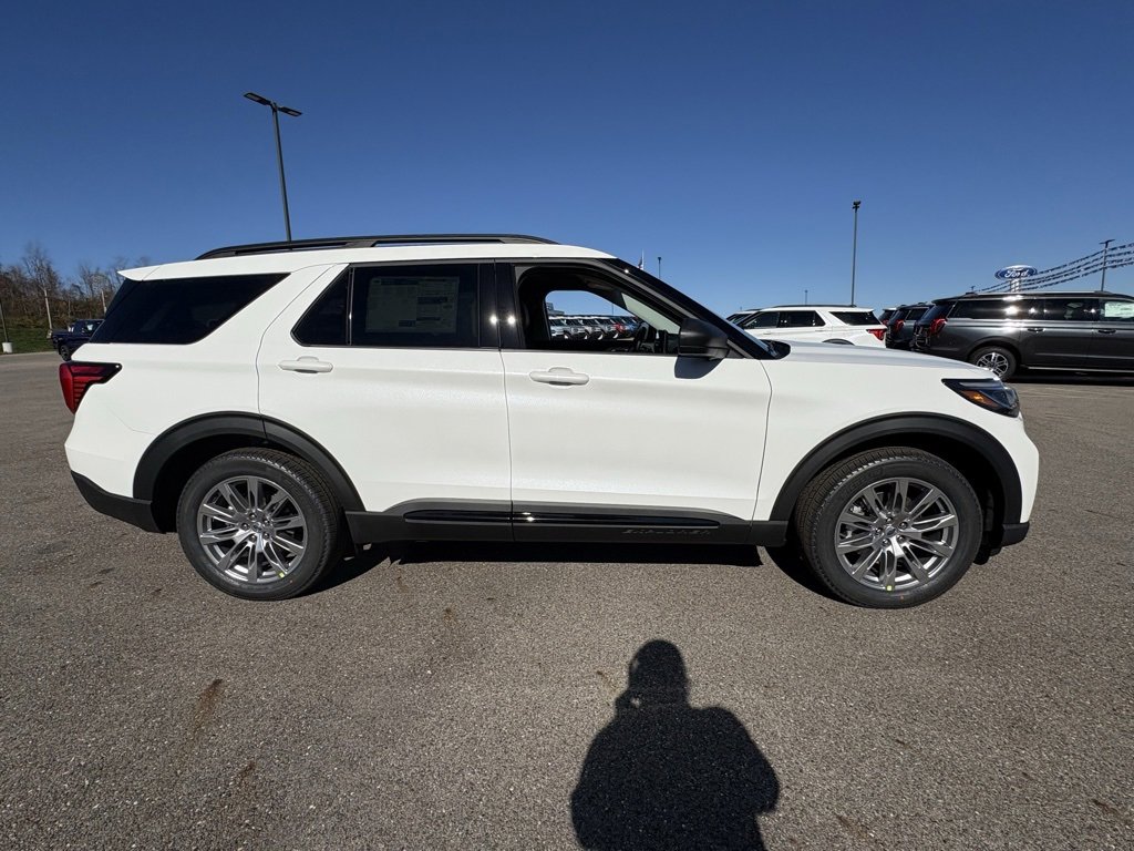 New 2026 Ford Explorer Active w/ Active Comfort Package image 6