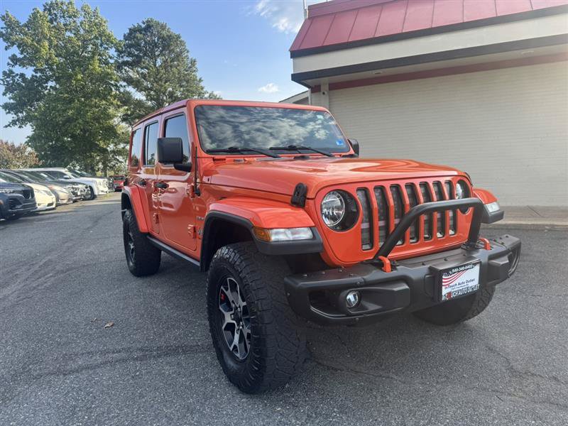 Used 2019 Jeep Wrangler Unlimited Sahara w/ Dual Top Group AWD/4WD image 3