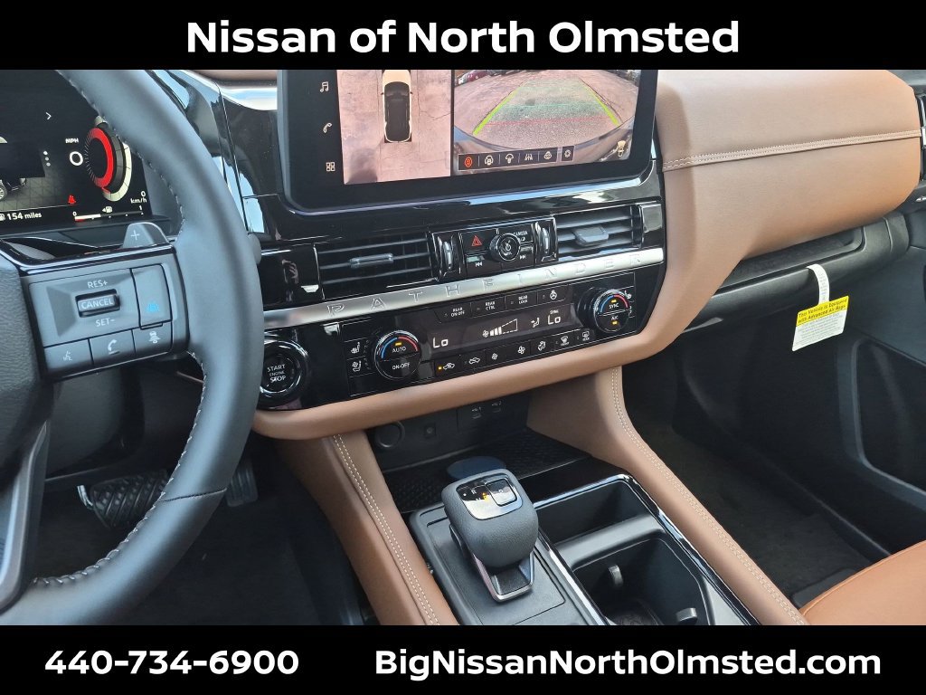 New 2026 Nissan Pathfinder Platinum AWD/4WD image 14