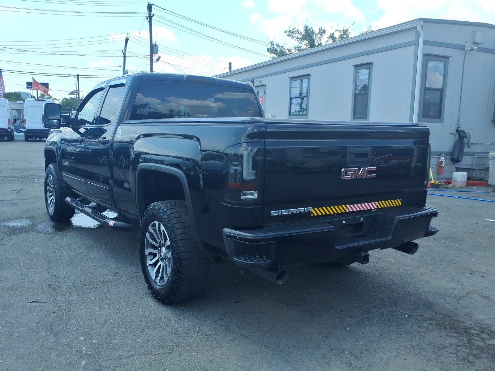 Used 2018 GMC Sierra 1500 4x4 Double Cab w/ Elevation Edition image 5