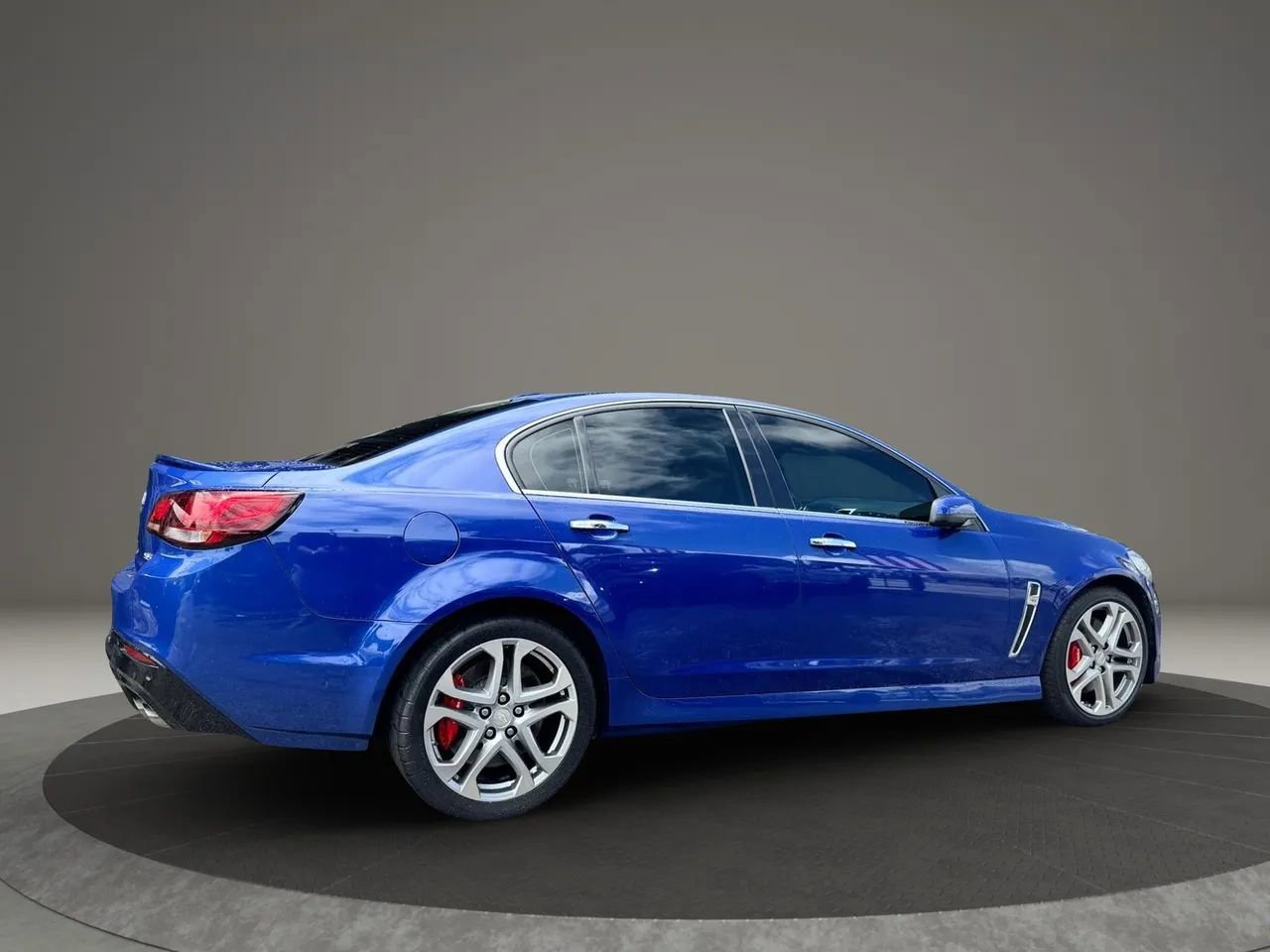Used 2017 Chevrolet SS image 12