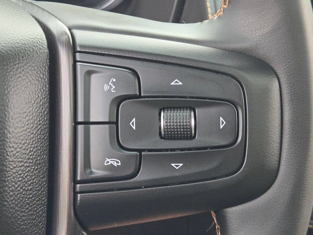 Certified 2023 GMC Yukon AT4 w/ AT4 Premium Package AWD/4WD image 38