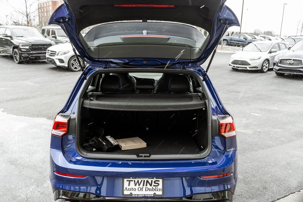 Used 2024 Volkswagen Golf R 2.0T image 30