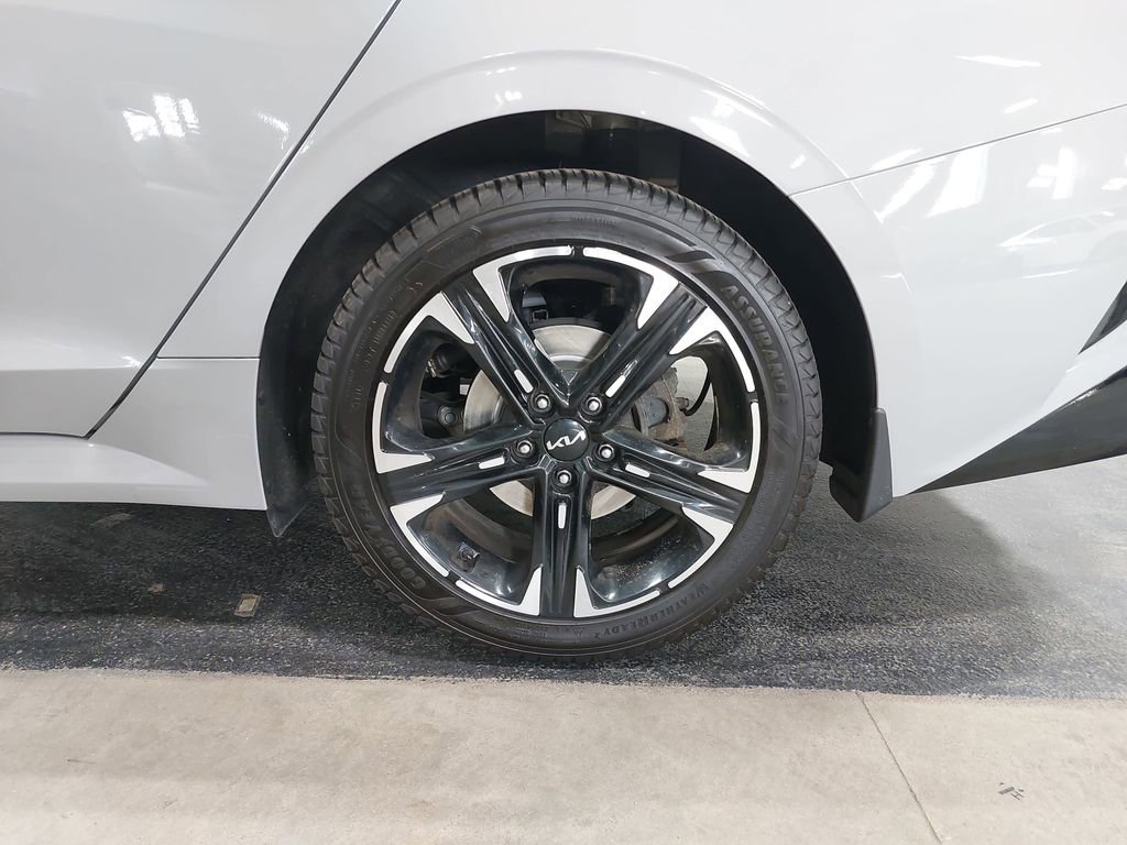 Used 2022 Kia K5 GT-Line image 33
