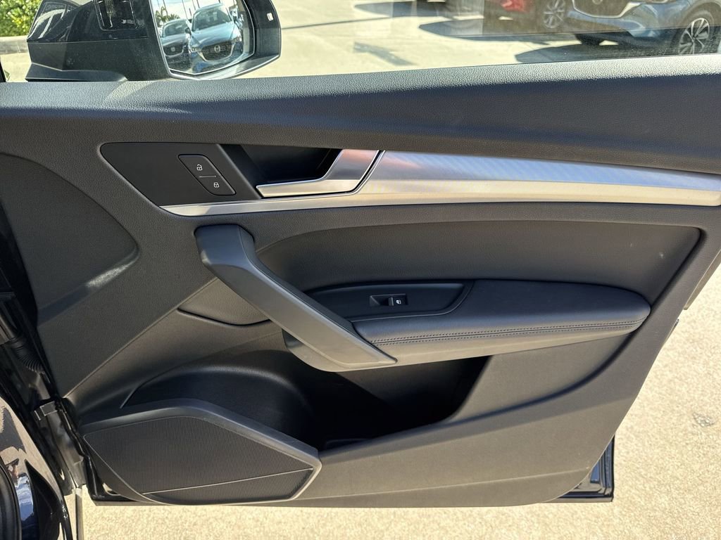 Used 2020 Audi Q5 2.0T Titanium Premium Plus w/ Premium Plus Package image 44