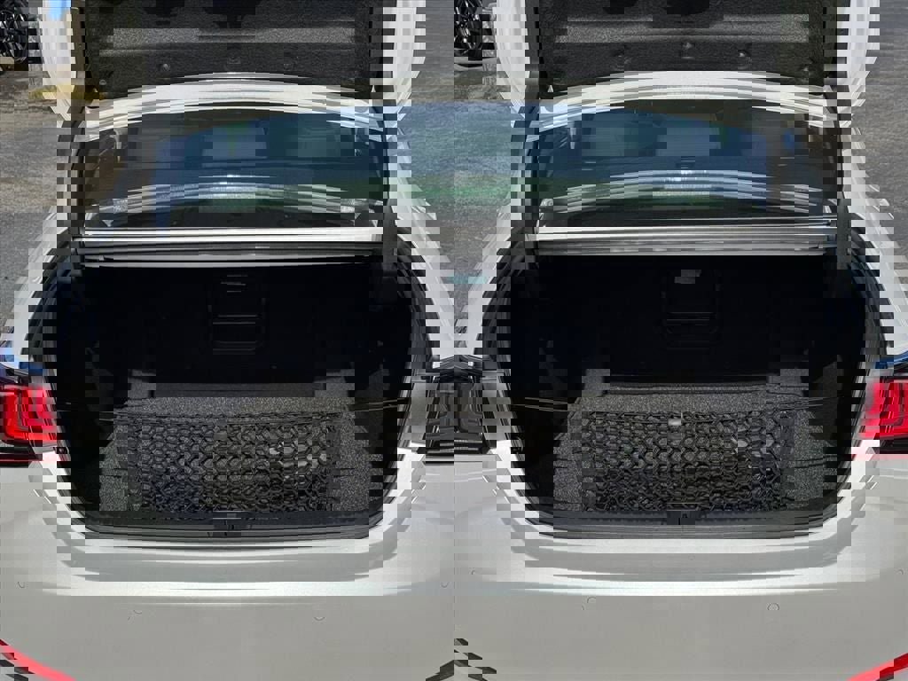 Used 2024 Lexus ES 350 Ultra Luxury w/ Accessory Package (Z1) image 14