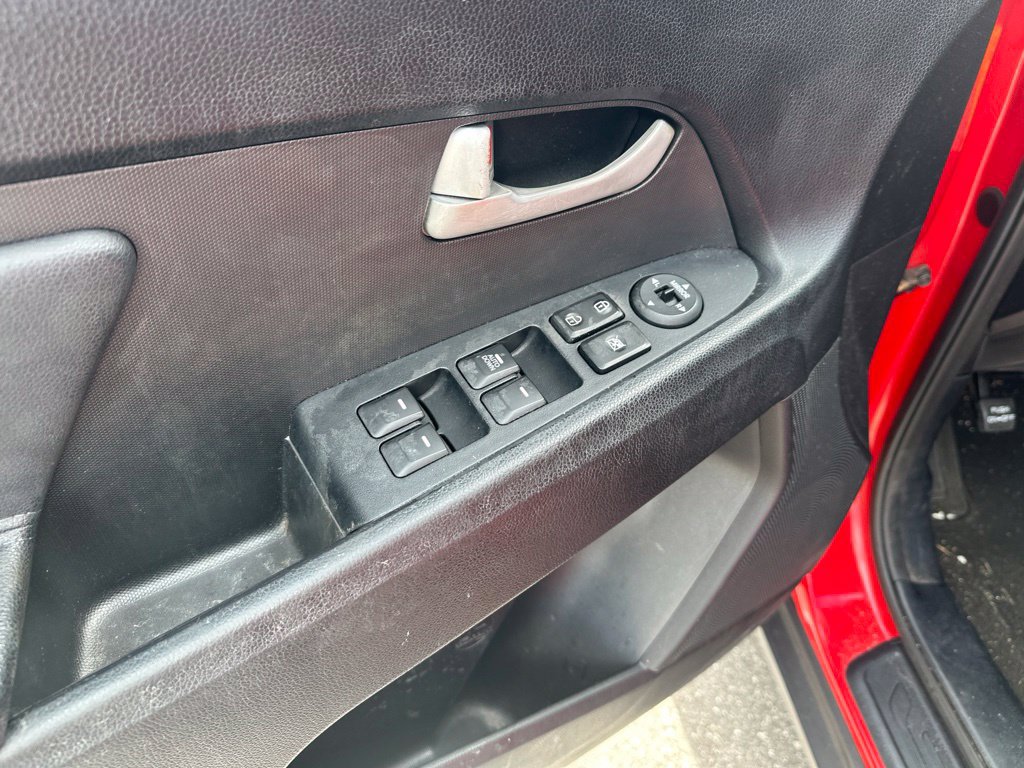 Used 2013 Kia Sportage LX FWD image 10