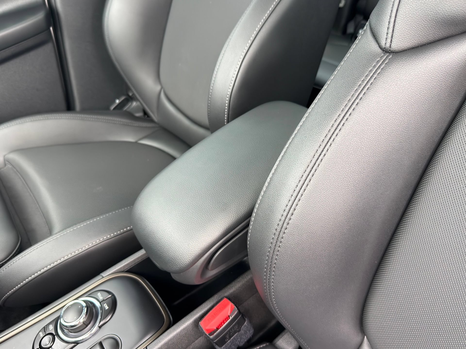 Used 2024 MINI Cooper Countryman S FWD image 17
