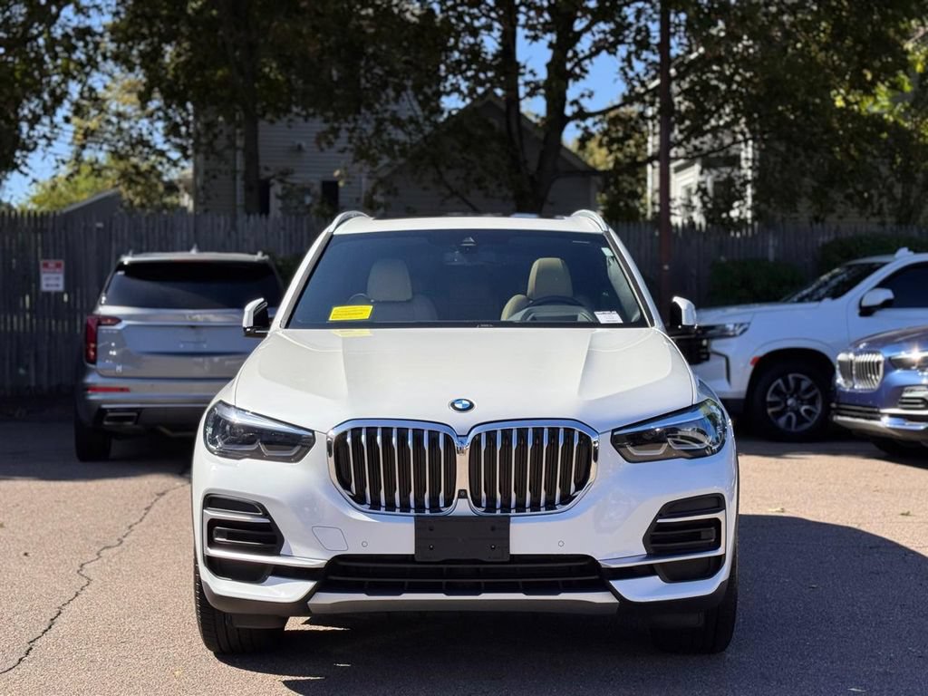 Used 2022 BMW X5 xDrive40i w/ Premium Package AWD/4WD image 9