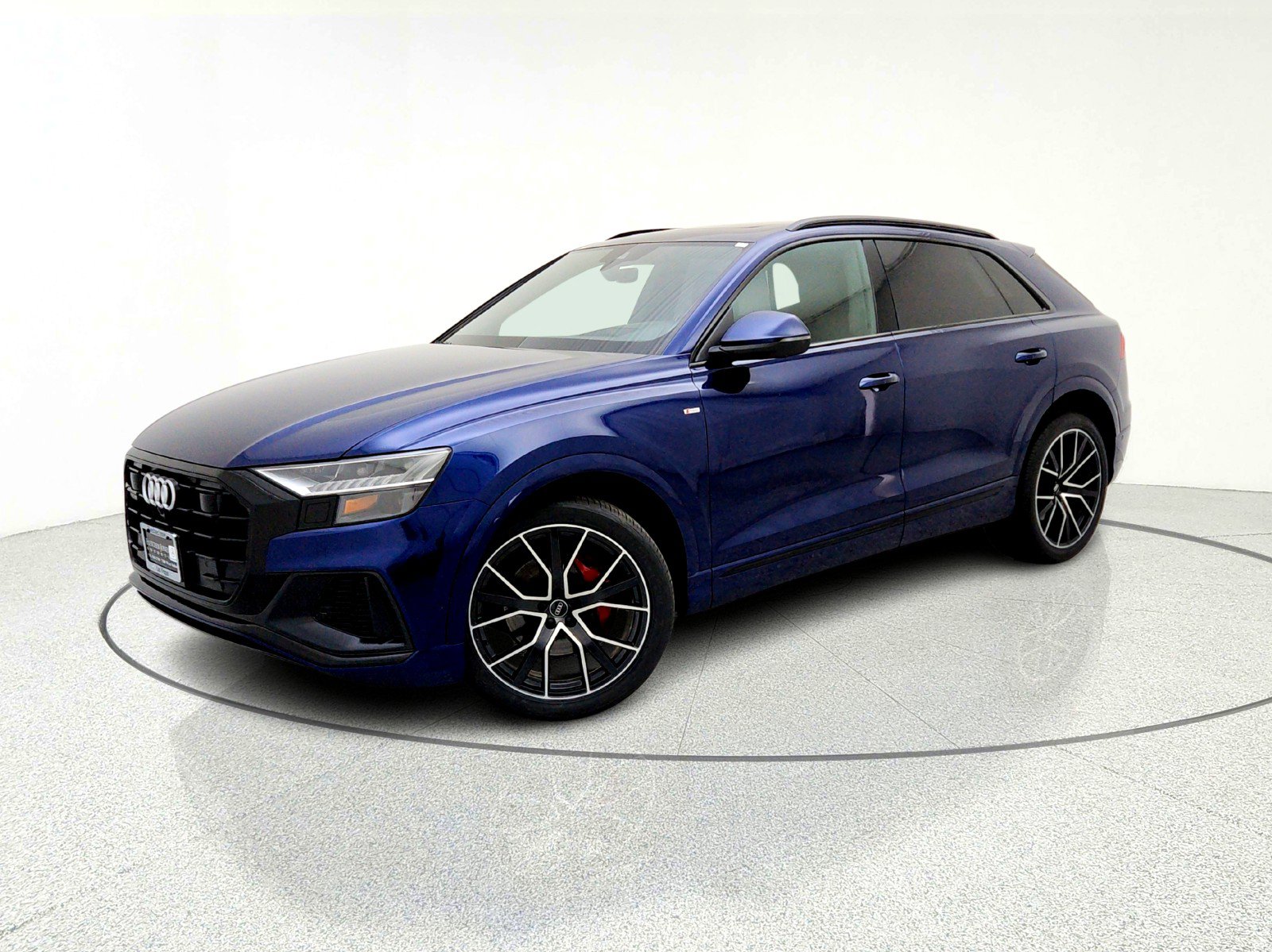 Used 2019 Audi Q8 Prestige w/ Luxury Package image 1