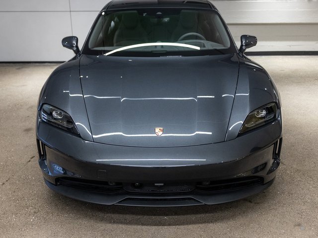 New 2025 Porsche Taycan image 8