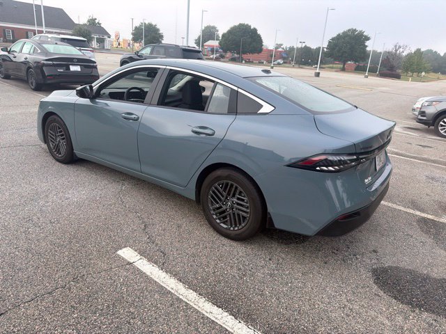 Used 2026 Nissan Sentra SV w/ SV Convenience Package FWD image 15