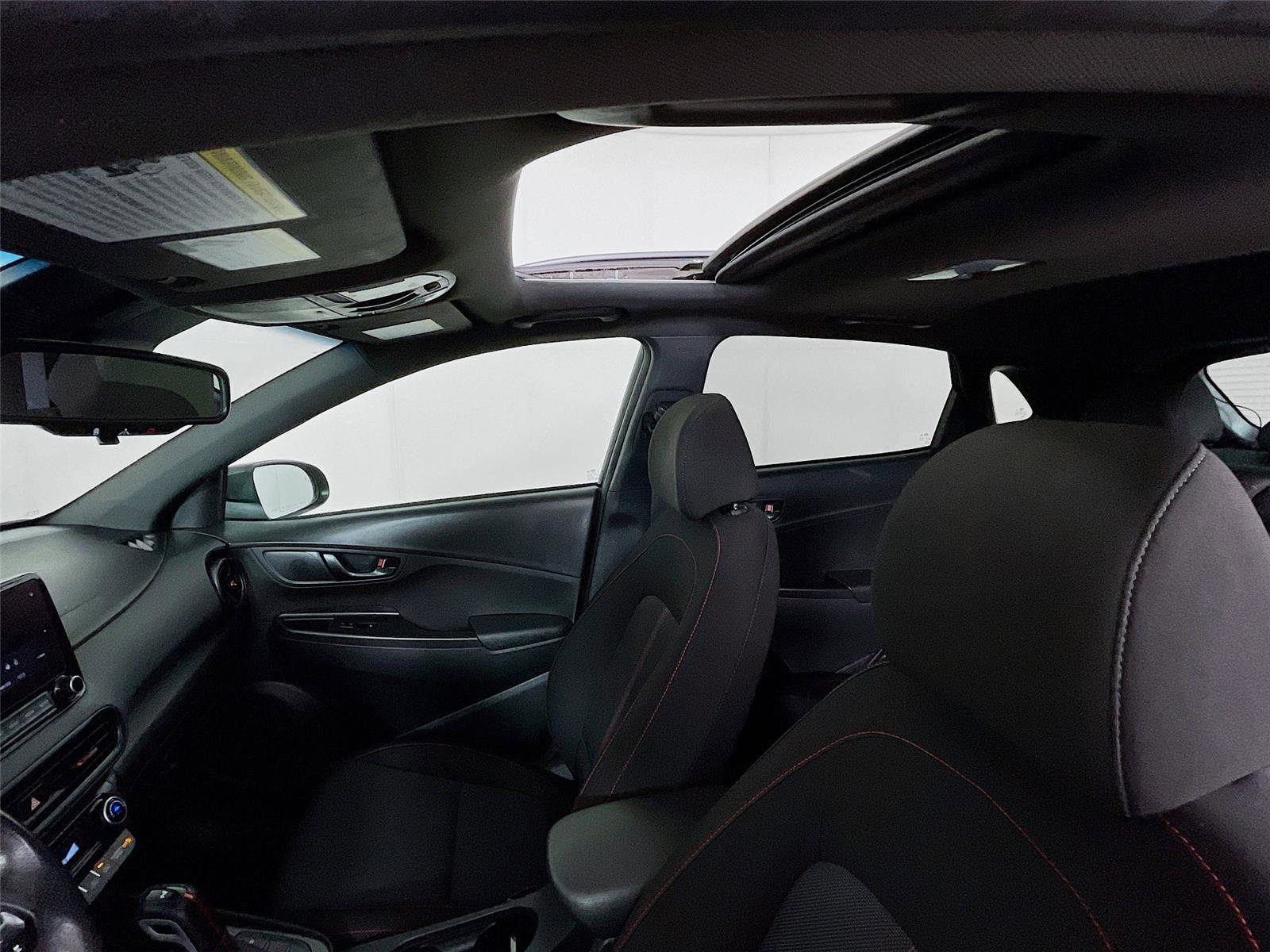 Used 2022 Hyundai Kona N Line w/ Tech Package image 12