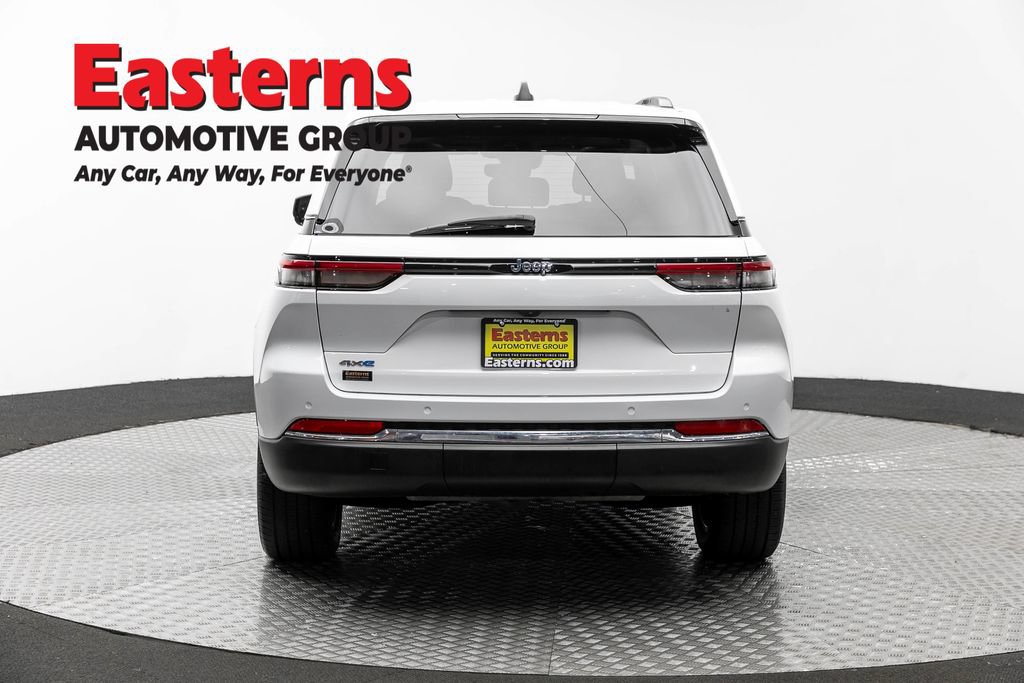 Used 2023 Jeep Grand Cherokee 4WD 4xe image 6
