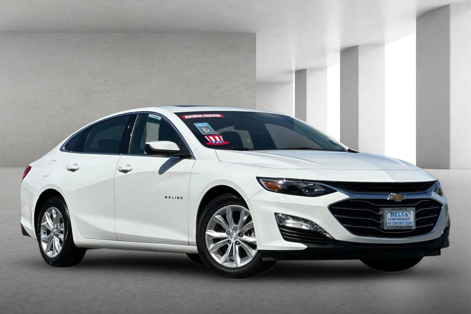 Used 2024 Chevrolet Malibu LT FWD image 2