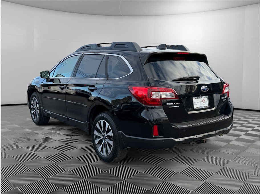 Used 2017 Subaru Outback 3.6R Limited AWD/4WD image 3