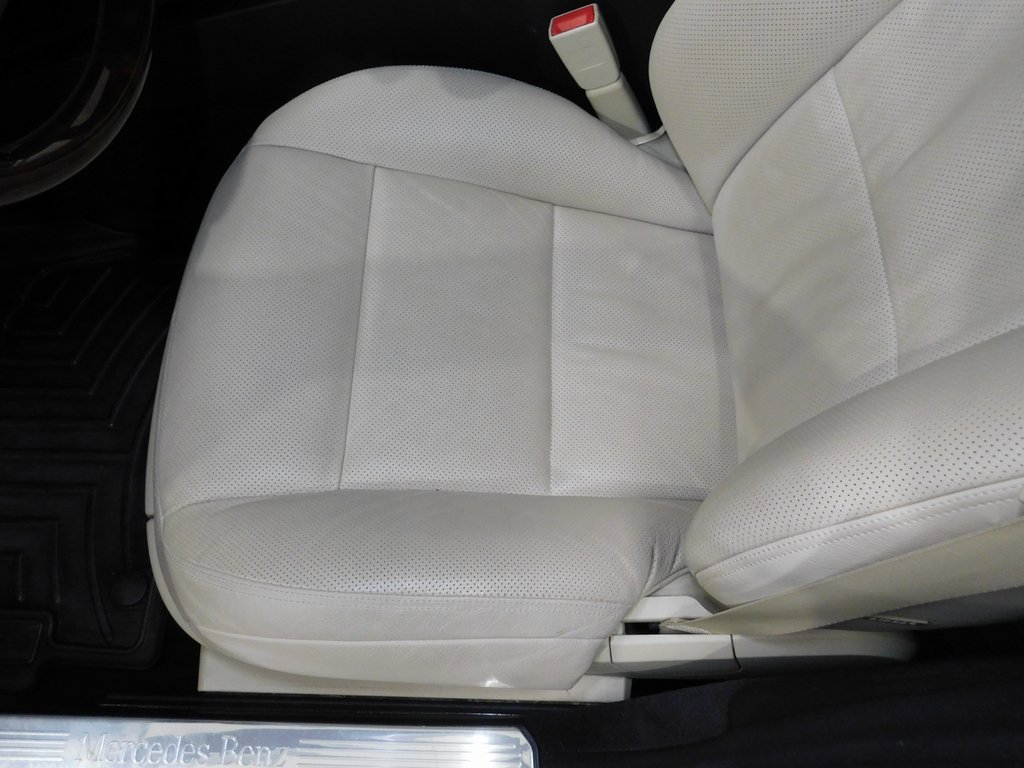 Used 2012 Mercedes-Benz S 550 4MATIC image 32