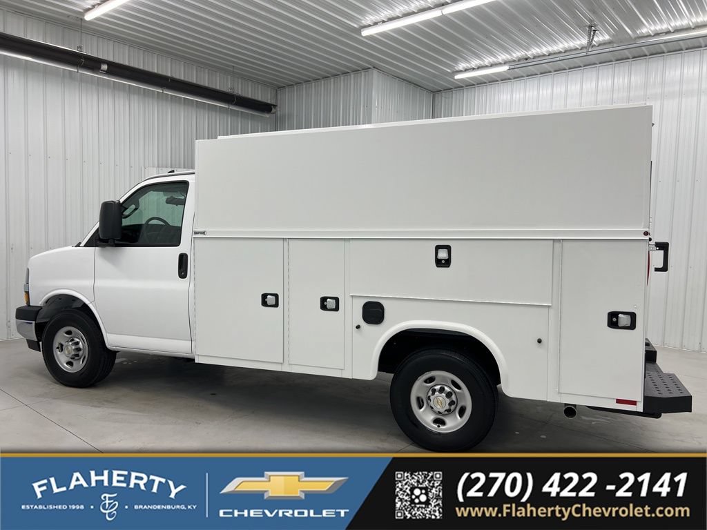 New 2026 Chevrolet Express 3500 w/ Power Convenience Package RWD image 5