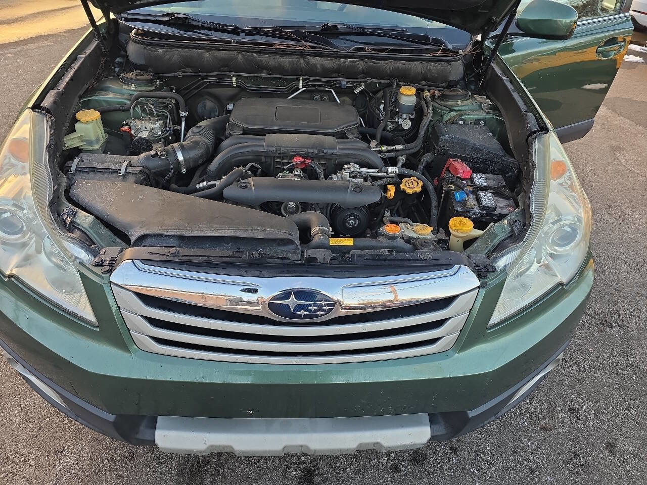 Used 2010 Subaru Outback 2.5i Premium image 33