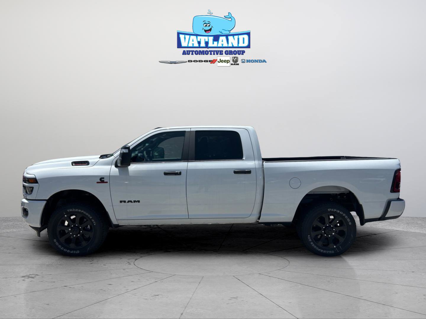 New 2026 RAM 2500 Big Horn AWD/4WD image 2