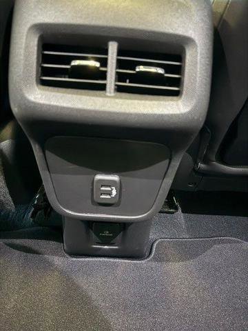 Used 2021 GMC Terrain SLT w/ Infotainment Package II image 8