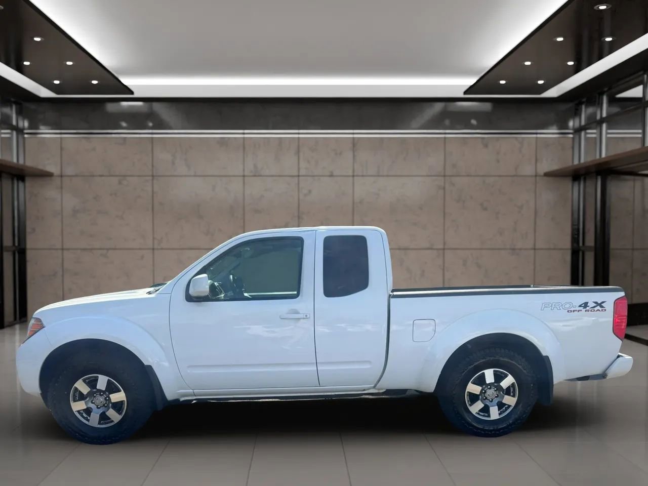 Used 2012 Nissan Frontier PRO-4X AWD/4WD image 3