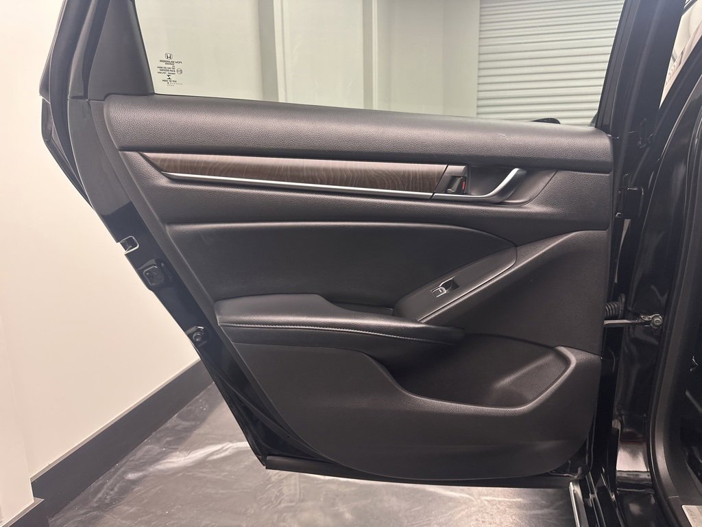 Used 2018 Honda Accord EX-L image 14