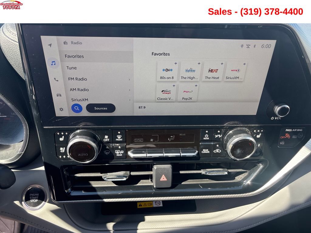 Used 2024 Toyota Highlander Platinum AWD/4WD image 19