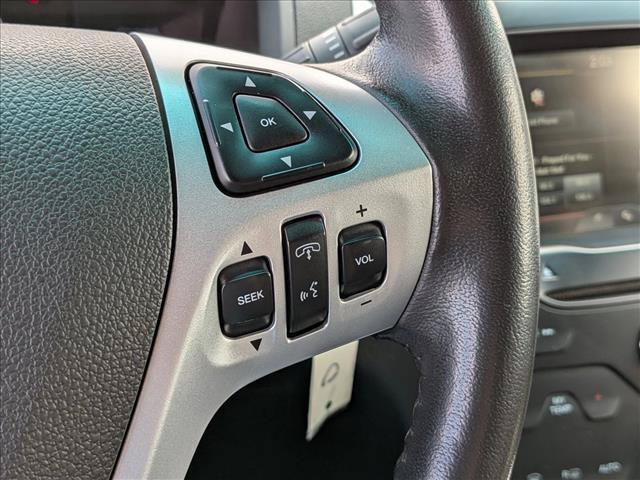 Used 2015 Ford Explorer XLT w/ Equipment Group 202B AWD/4WD image 13