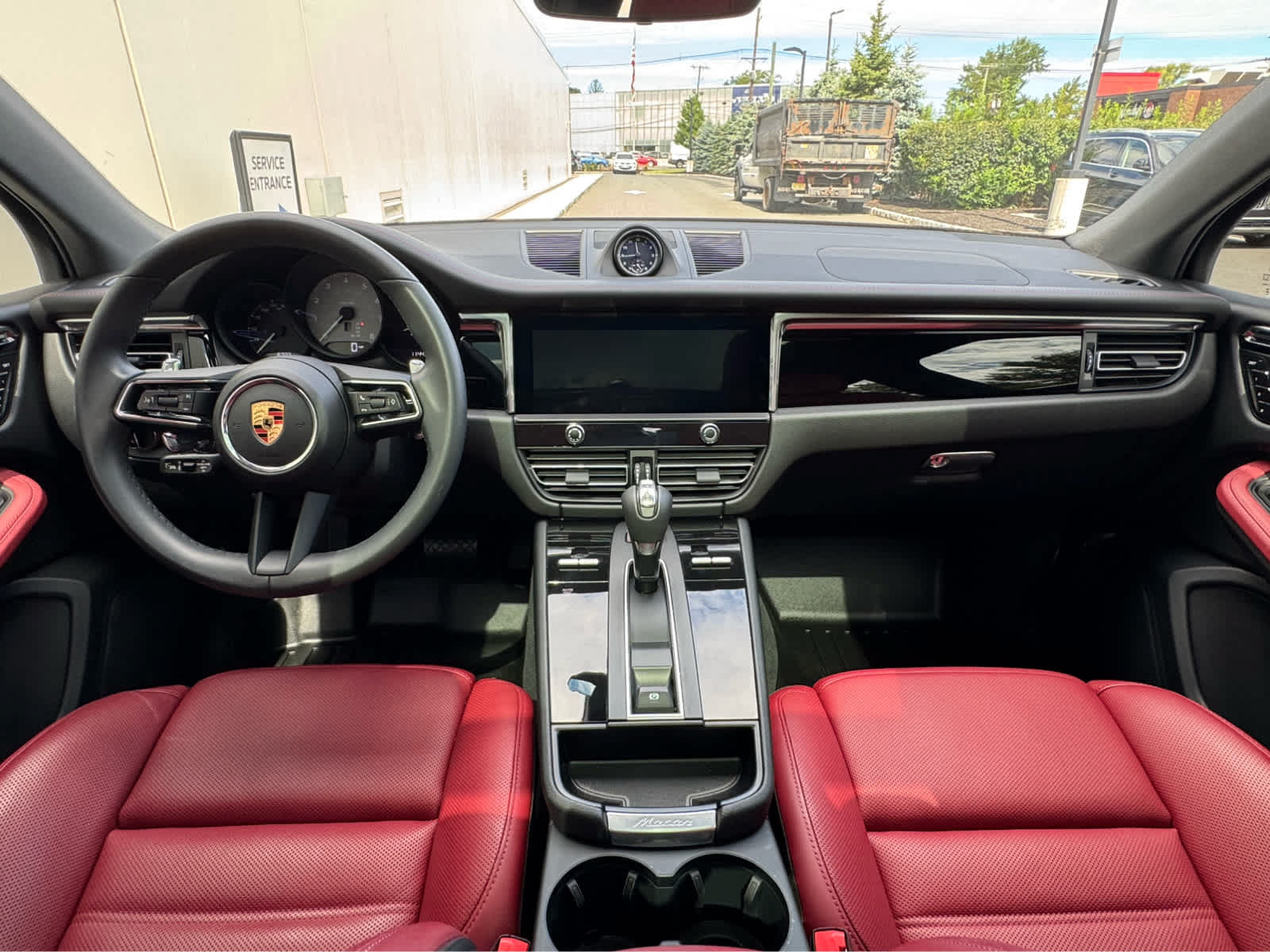 Used 2026 Porsche Macan S AWD/4WD image 16
