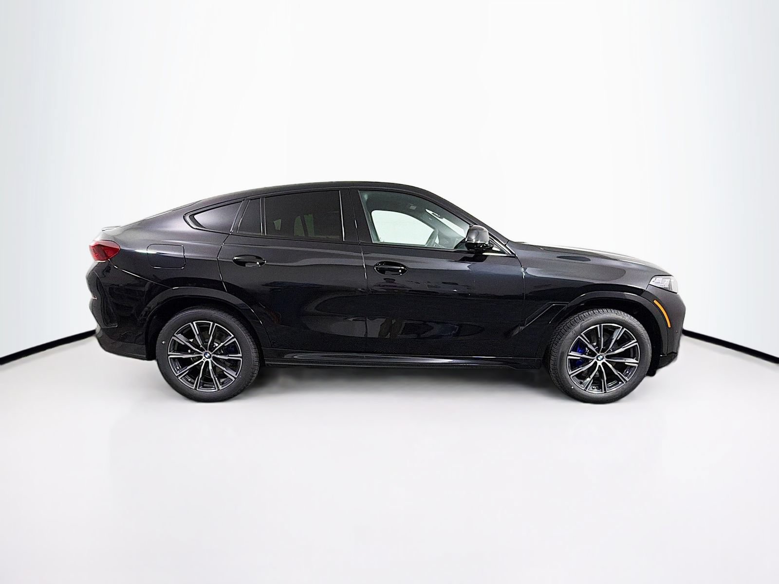 New 2027 BMW X6 xDrive40i w/ Executive Package AWD/4WD image 8